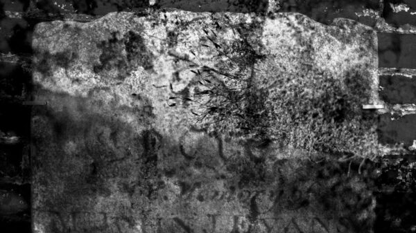 gravestone